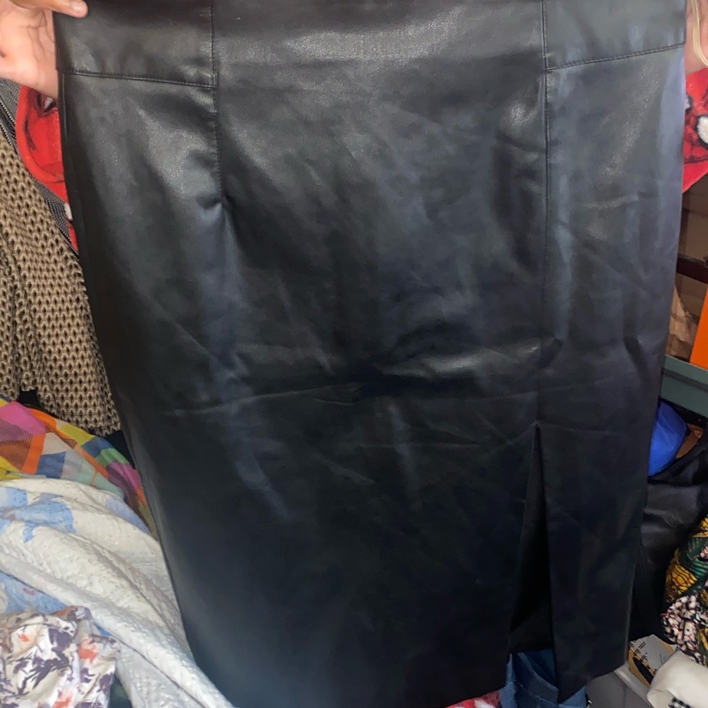 Forever 21 Faux leather skirt